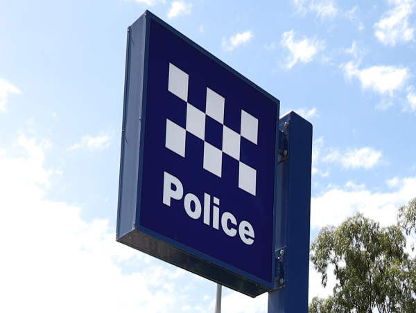  Police raids over neo-Nazi signs in Qld 
