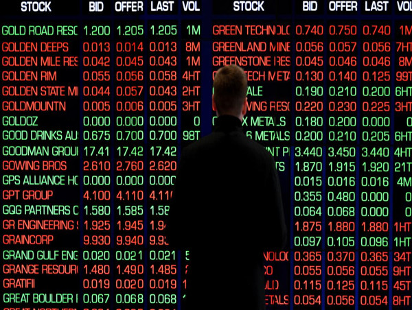  Australian stocks edge lower at noon 