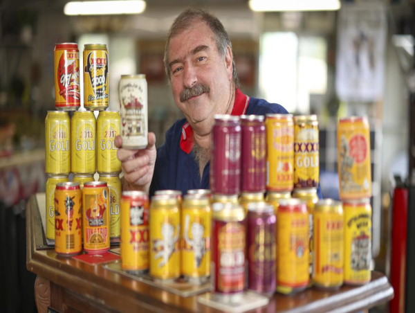 Collector buys beer can for nearly $500