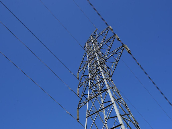 Gas intervention, bottlenecks could slow energy change