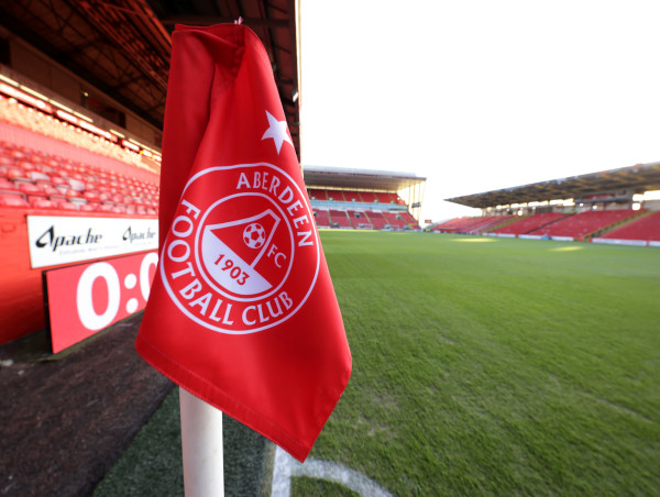  Aberdeen make deadline-day loan swoop for Ajax goalkeeper Jay Gorter 