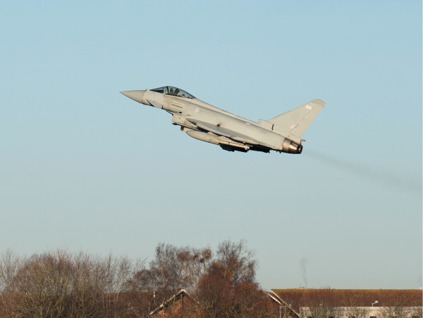  UK says it is ‘not practical’ to give Ukraine British fighter jets 