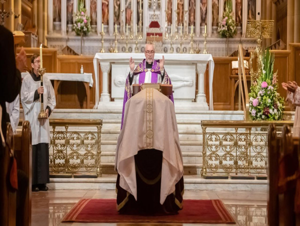 'Buffer zone' in place for Cardinal Pell's funeral