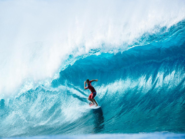 Aussie men bypass Pipeline surfing elimination round