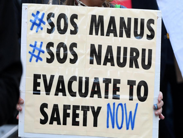  Greens push for immediate release of asylum seekers 