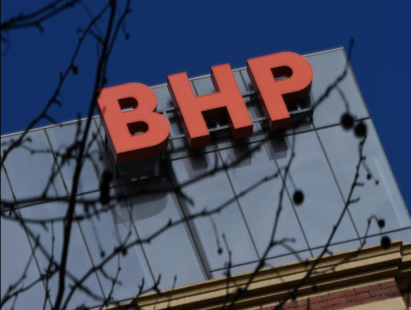  BHP worker dies after being hit by train in WA's north 