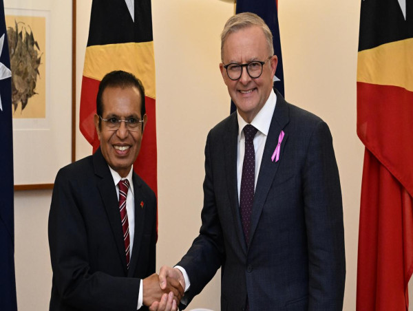  Prime ministers focus talks on massive gas project 