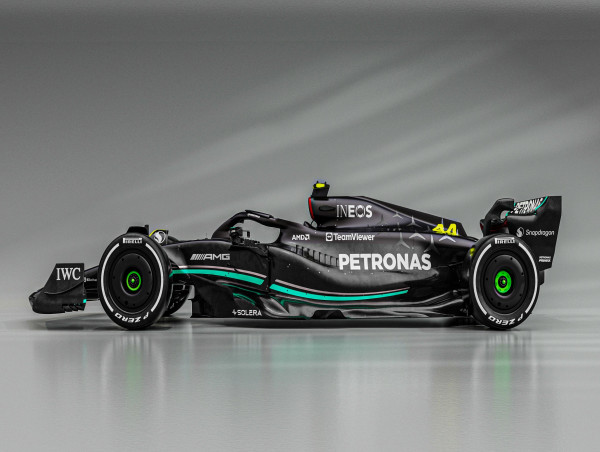  Mercedes go back to black for the new Formula One season 