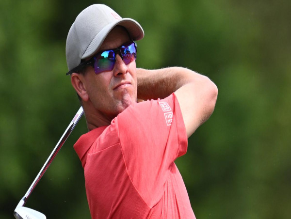 Woods, Scott hoping to star at glitzy LA PGA Tour event
