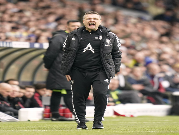  Michael Skubala excited to be asked to extend time as Leeds interim manager 