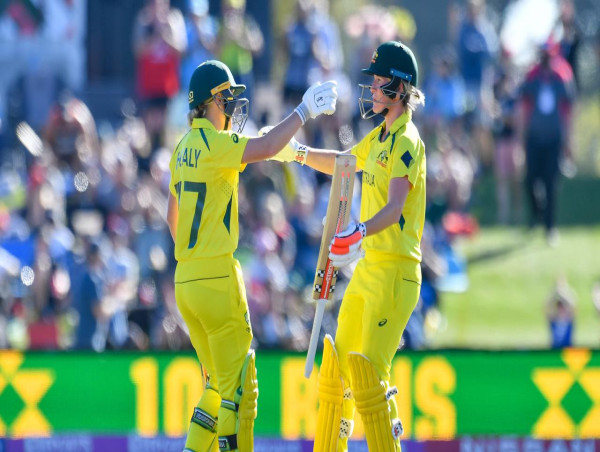  Healy, Mooney guide Australia to crushing World Cup win 