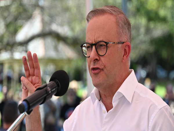 'Don't miss this opportunity': PM warns voice opponents