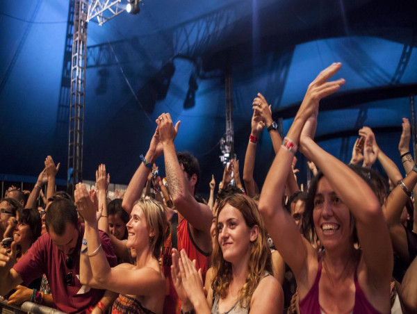 Bluesfest defends booking Sticky Fingers despite claims