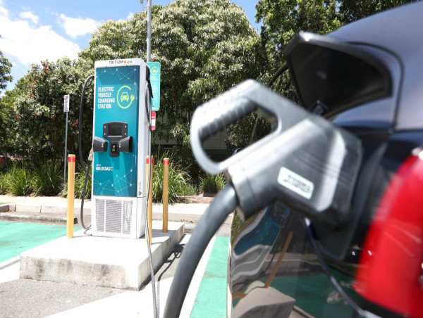  US chemicals giant secures Aussie lithium for batteries 