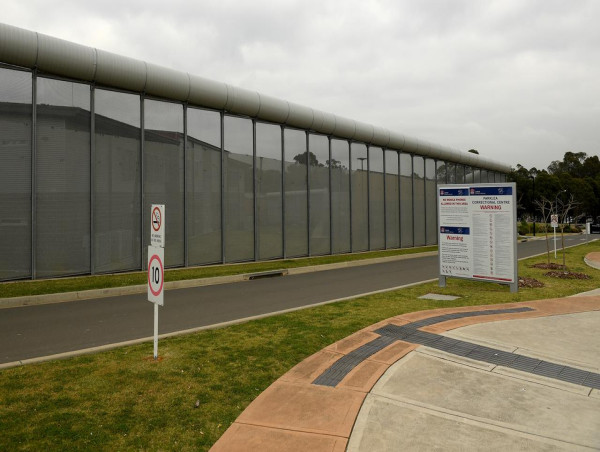 Prison officers at private jail walk off the job in NSW