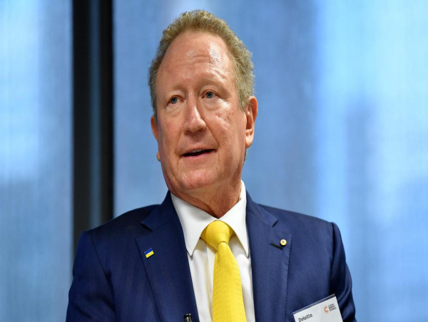  Crunch time for Aust's hydrogen industry, Forrest warns 