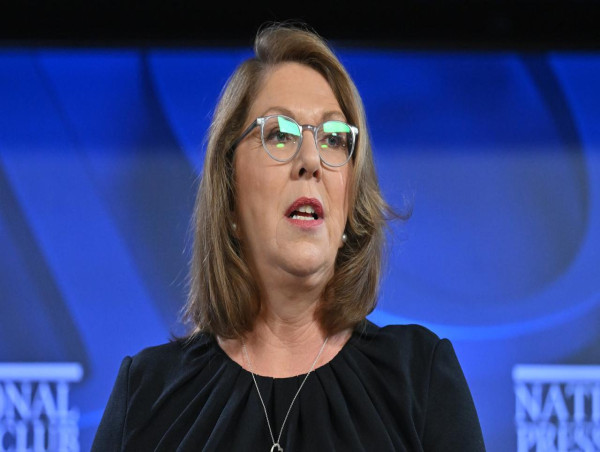 Inland Rail $14.5b project 'way over budget', schedule