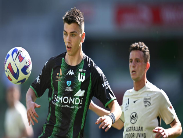 Rising soccer star Noah Botic extends Western Utd deal