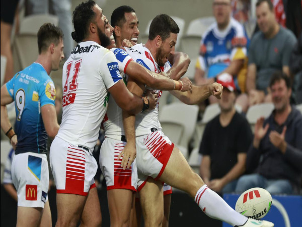 Dragons shirk off-season pressure to beat Titans
