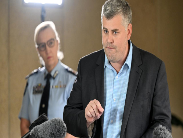  Queensland MPs debate controversial youth crime laws 