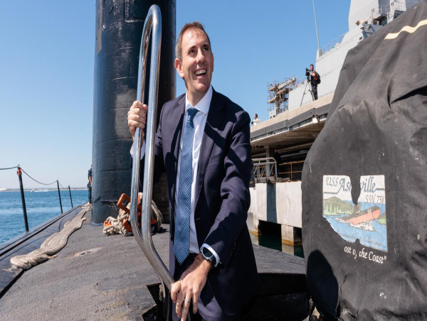  Subs fleet hailed as watershed deal for Australian jobs 