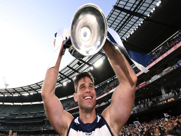 Tom Hawkins to play as Geelong rule out Duncan, Bowes
