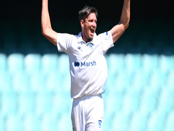 Shield runs pile up as SA dig in against NSW
