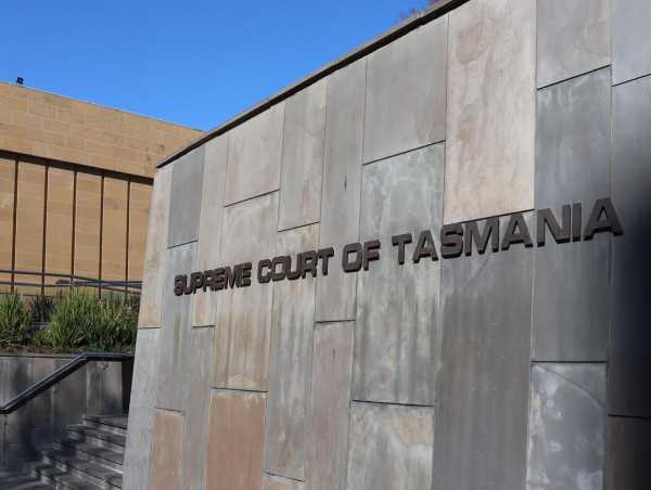  Appeal lost over jail term for boy's tree-felling death 
