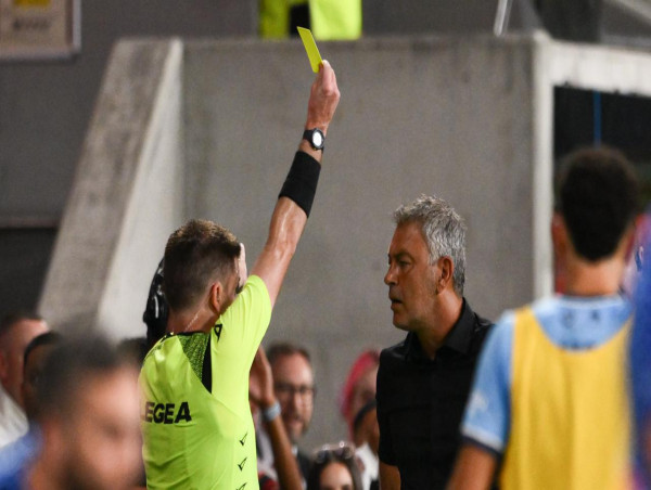 'Sore loser' sledge fuels Sydney-Wanderers rivalry