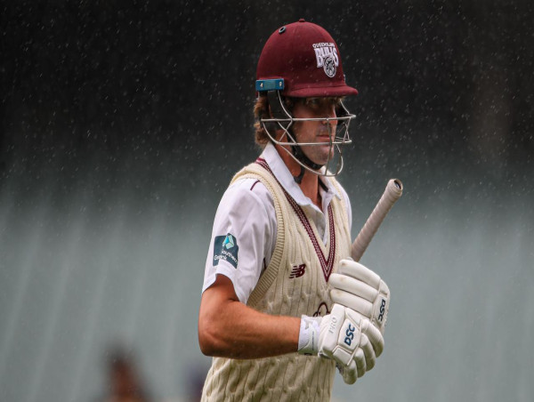 Queensland set off in pursuit of distant Shield target