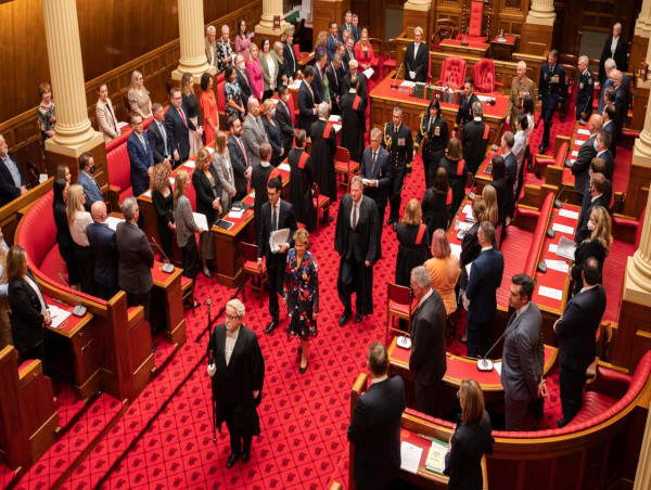  SA parliament in Sunday sitting for voice bill 