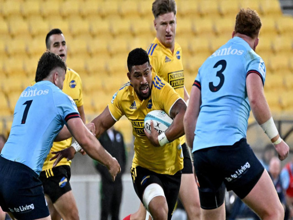 Hurricanes outclass NSW Waratahs in Super Rugby Pacific