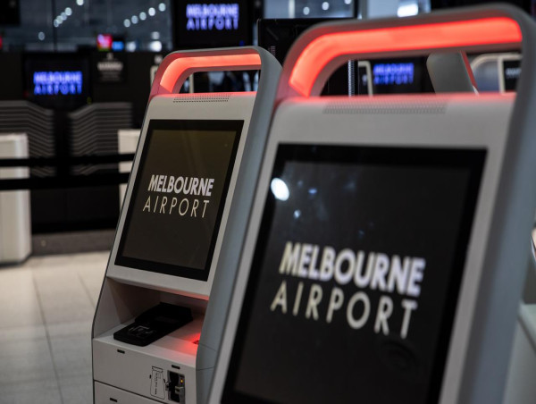  AFP lay charges over $370k found at Melbourne airport 
