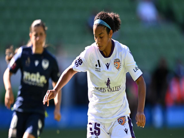  Glory down Phoenix to keep ALW finals in sight 