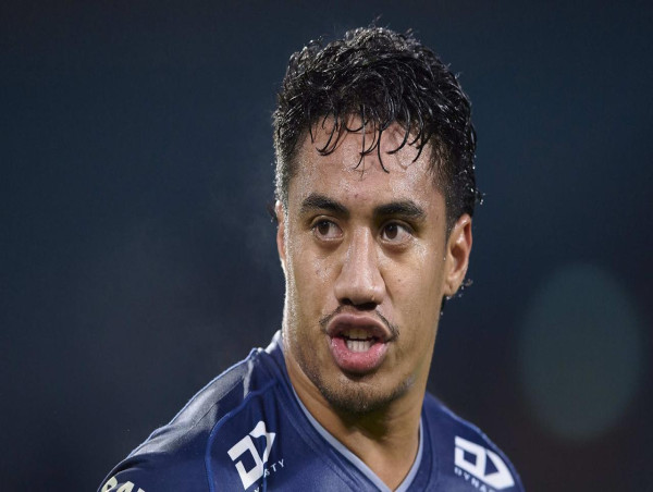  Murray Taulagi sidelined with MCL injury 