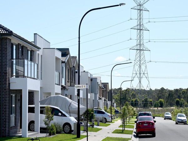  Power companies put on notice as families struggle 