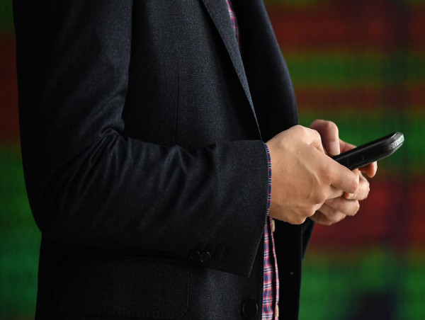  Scammers fleece Australians out of nearly $170 million 