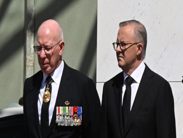 PM, governor-general to attend crowning of King Charles