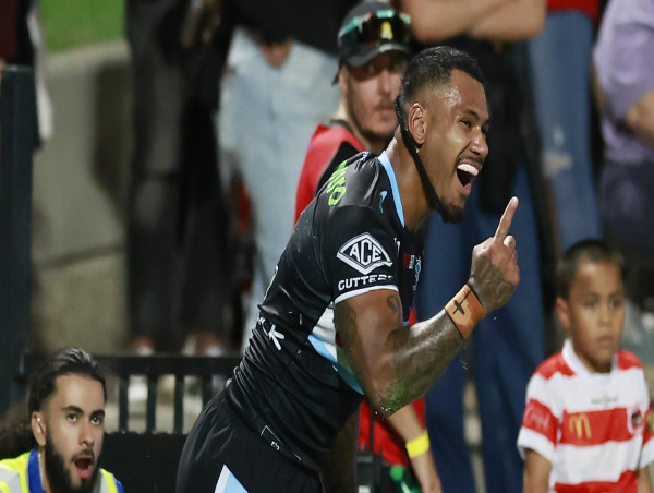 Sharks keep outside backs intact, re-sign Sione Katoa