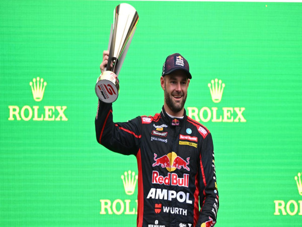 SVG dominates opening Supercars race at Albert Park