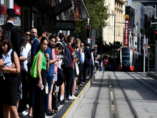  Sydney's faltering train system to be reviewed 