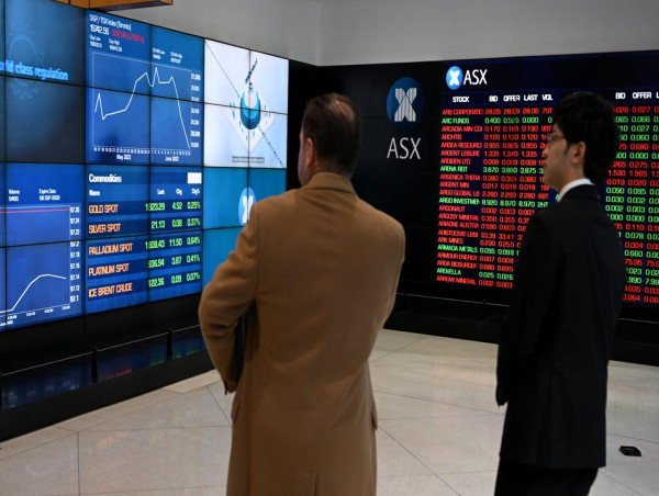 Australian shares enjoy best week since November