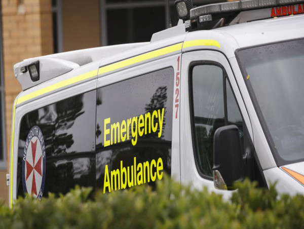  Man dies, crewmate in hospital after boat capsizes 