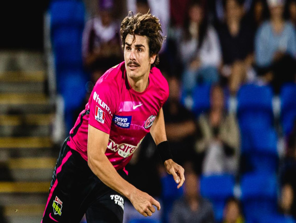  Sean Abbott's allround show for Surrey at Old Trafford 