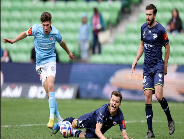 Coach declares worn pitch 'unsafe' after ALM clash