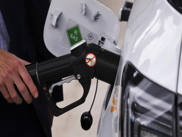 New hydrogen pumps hundreds of billions into economy