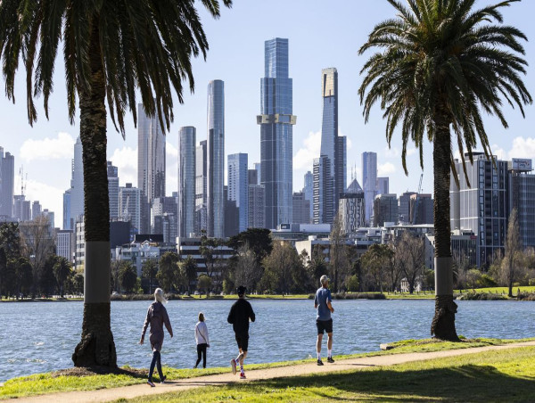 Study backs health benefits of four-day working week