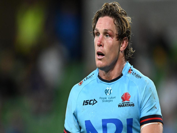 Wallaby Hooper an open book as he weighs up next move