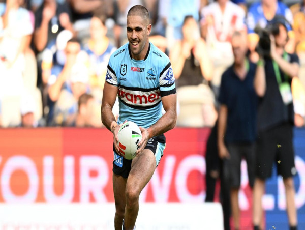 Fullback Will Kennedy re-signs with Cronulla