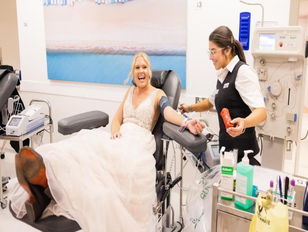  Couple add gift of life to wedding day celebrations 